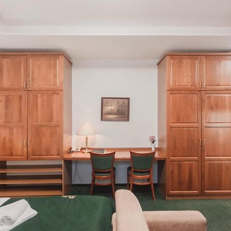 Hotel Peko Прага Экстерьер фото