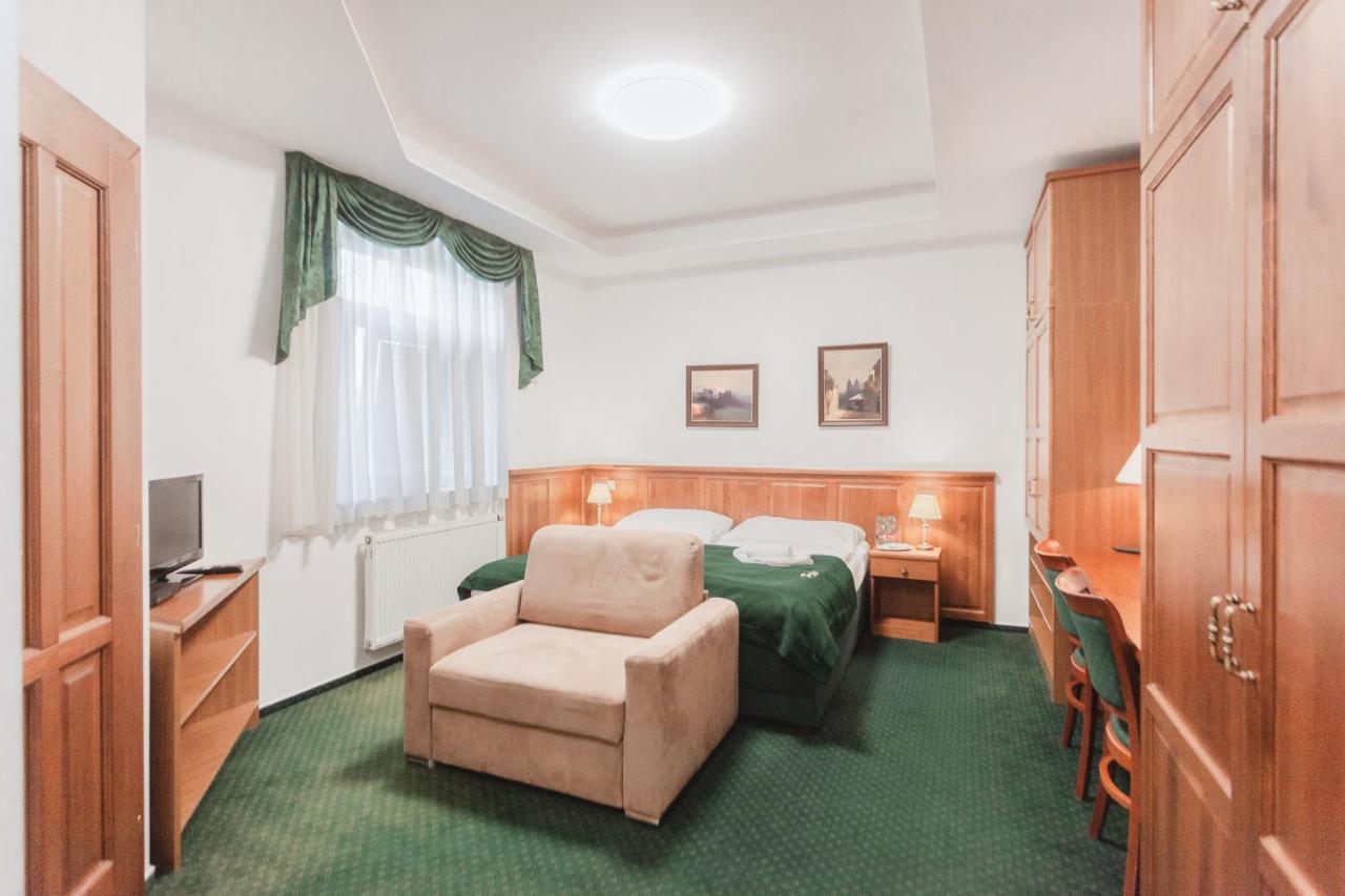 Hotel Peko Прага Экстерьер фото