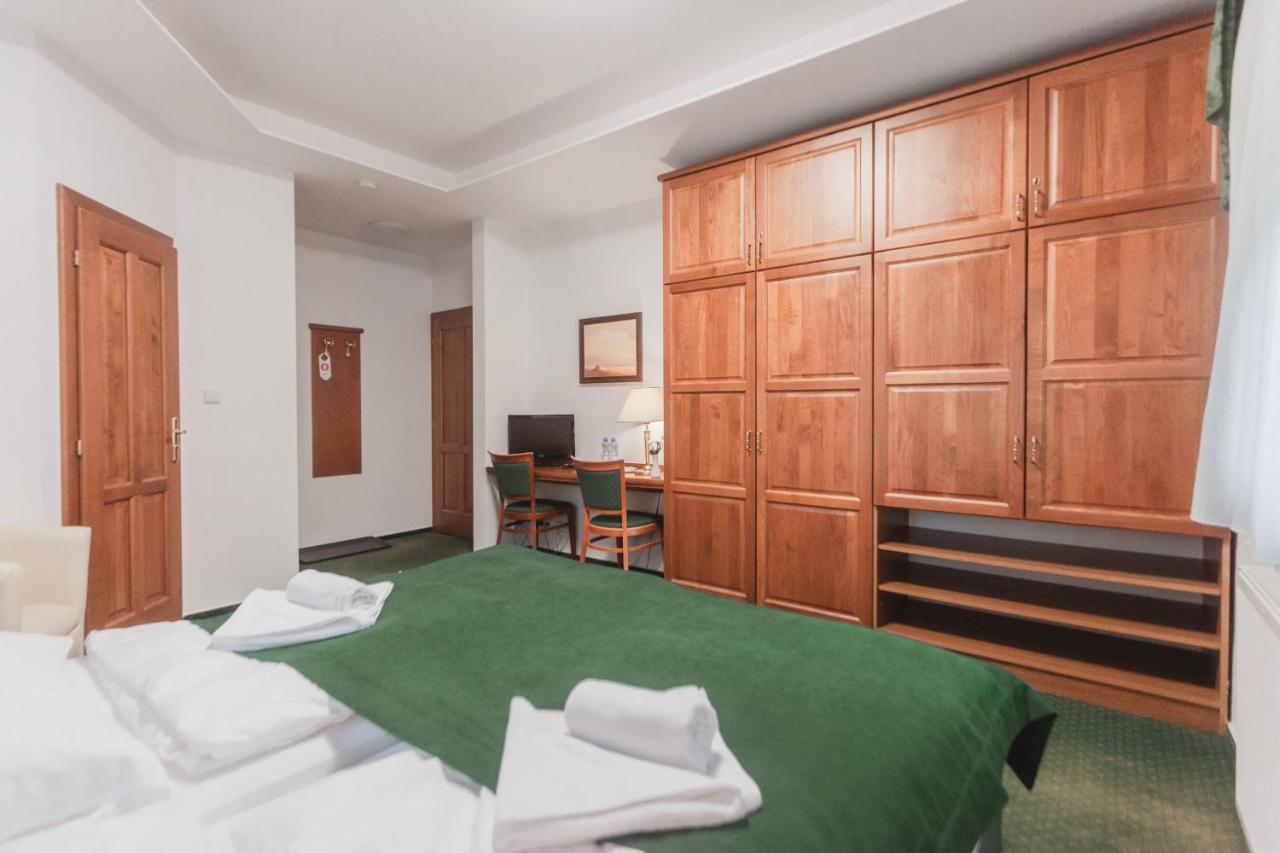Hotel Peko Прага Экстерьер фото