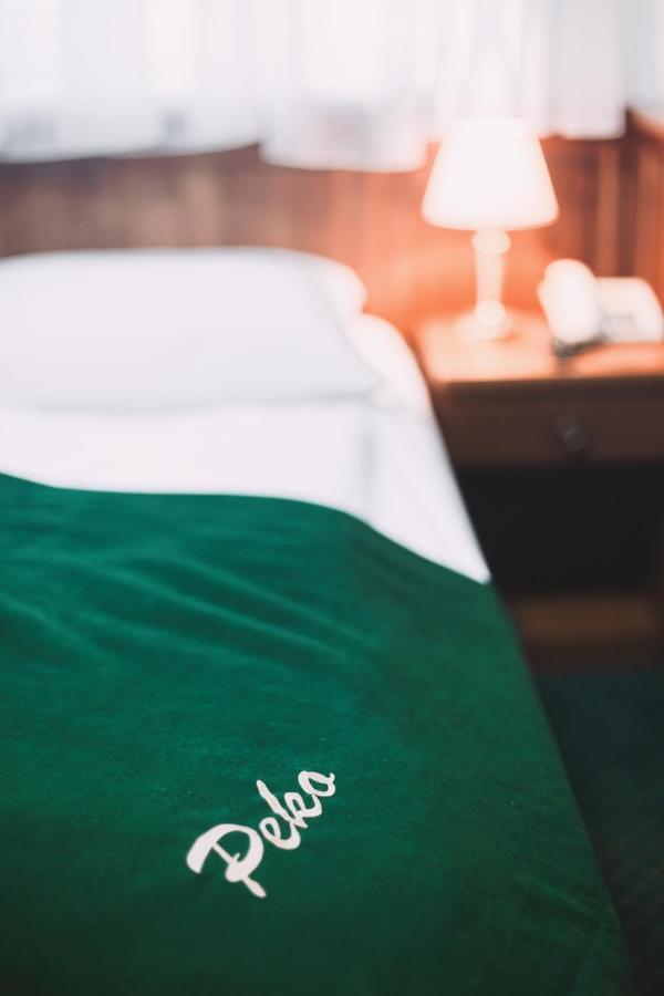 Hotel Peko Прага Экстерьер фото