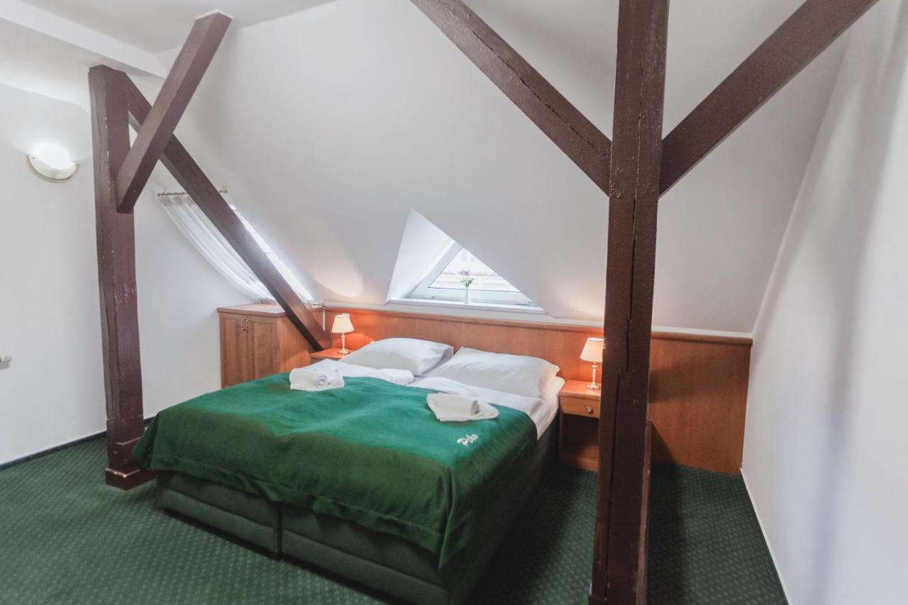 Hotel Peko Прага Экстерьер фото