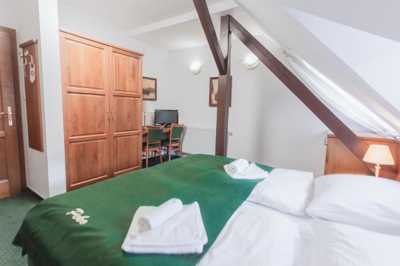Hotel Peko Прага Экстерьер фото