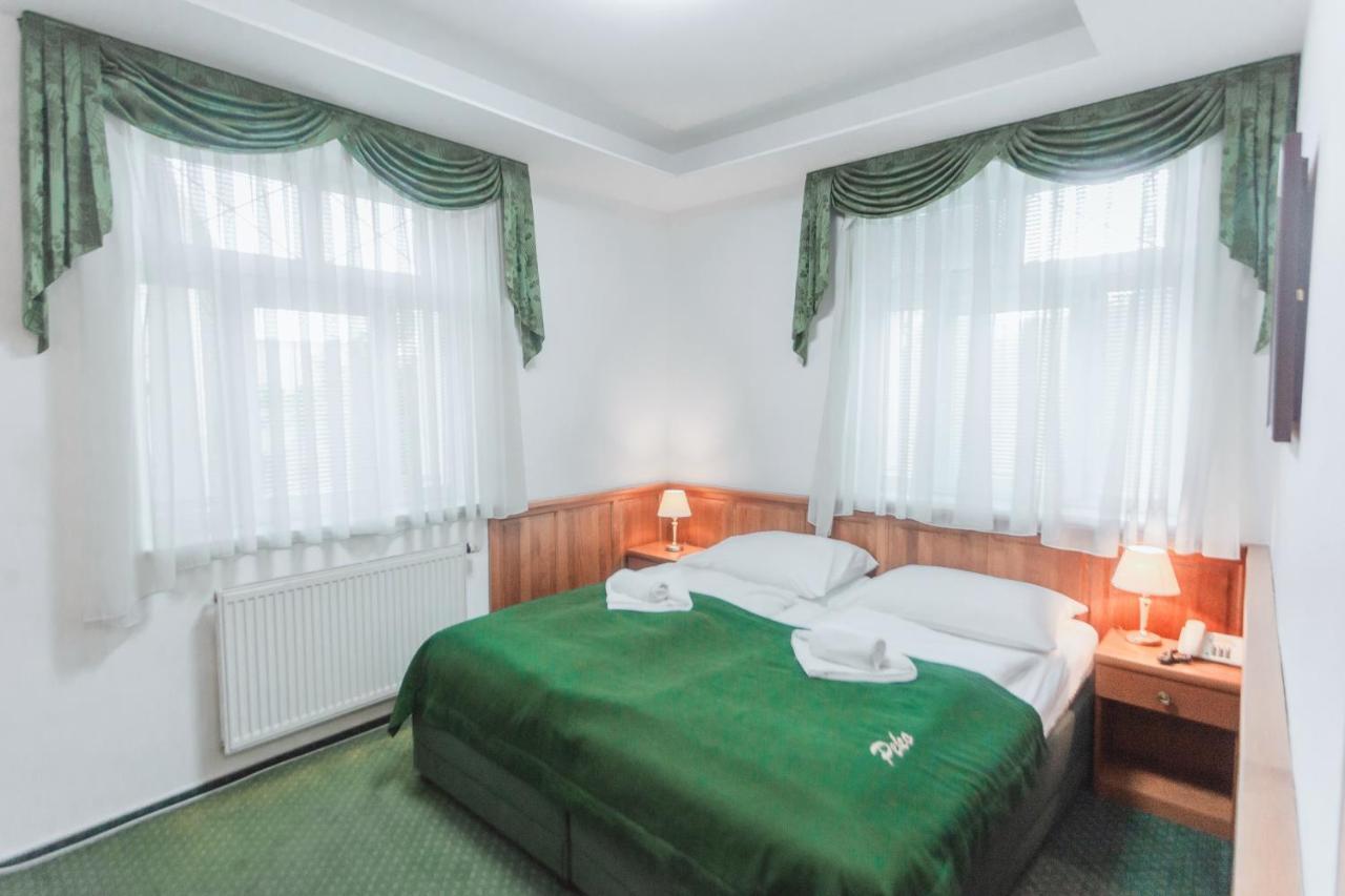 Hotel Peko Прага Экстерьер фото