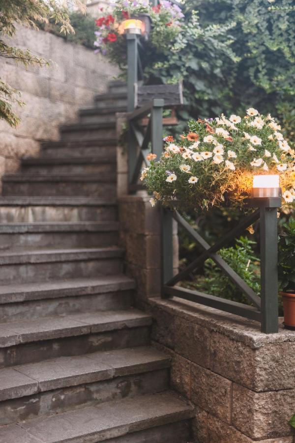 Hotel Peko Прага Экстерьер фото